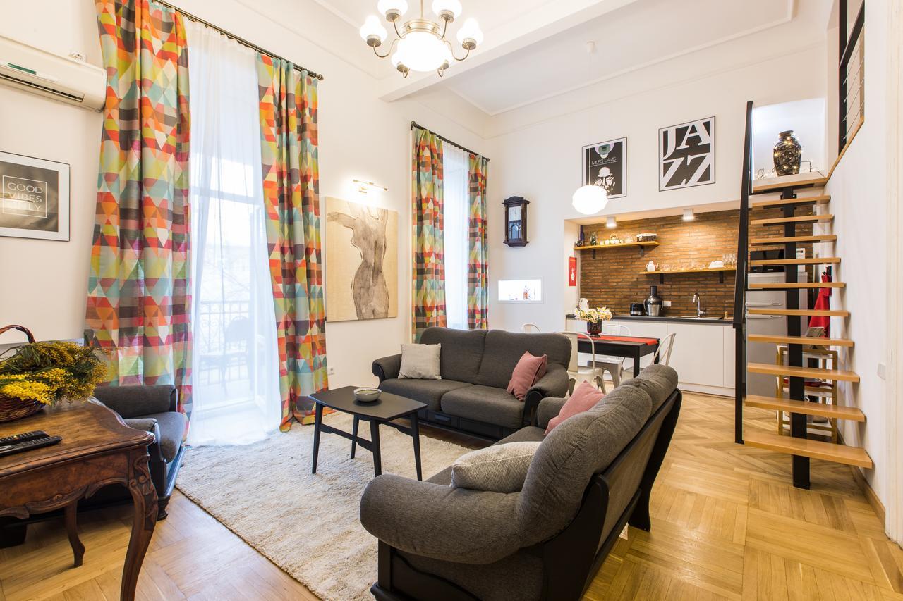 New Apartment On Rustaveli Avenue Tbilisi Esterno foto