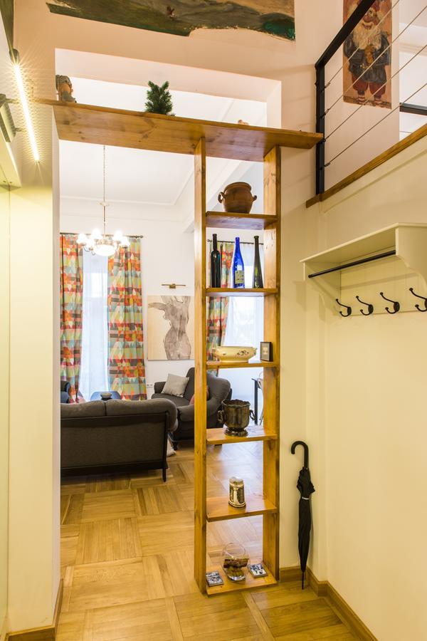 New Apartment On Rustaveli Avenue Tbilisi Esterno foto